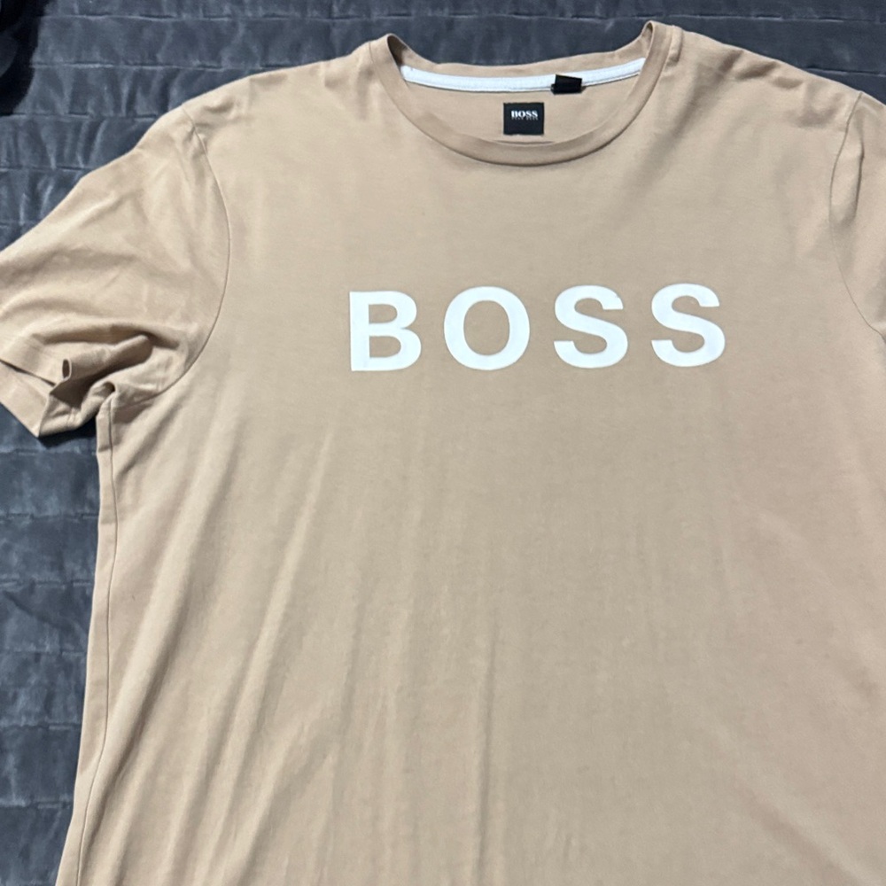Boss Men's Beige Short Sleeve Tee